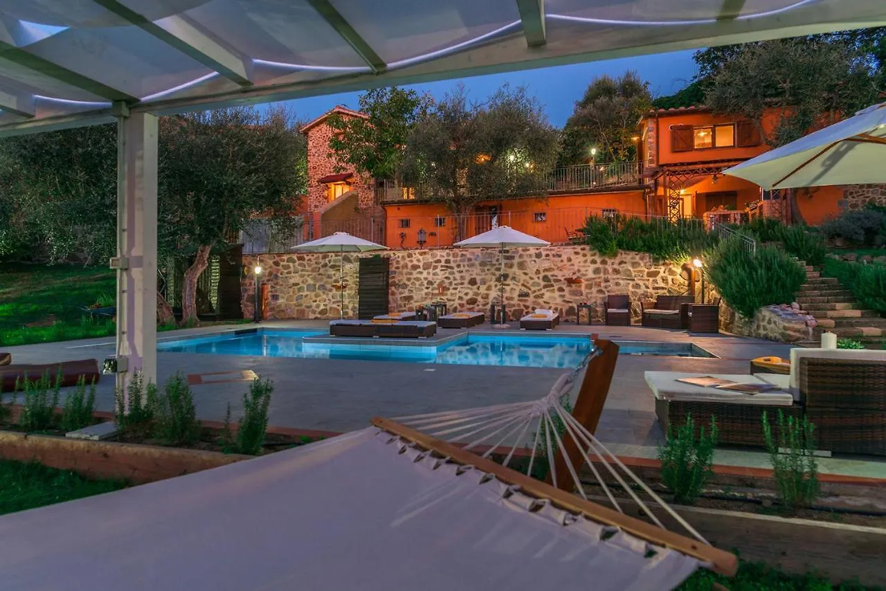 Casale Montegiovi 6, Emma Villas