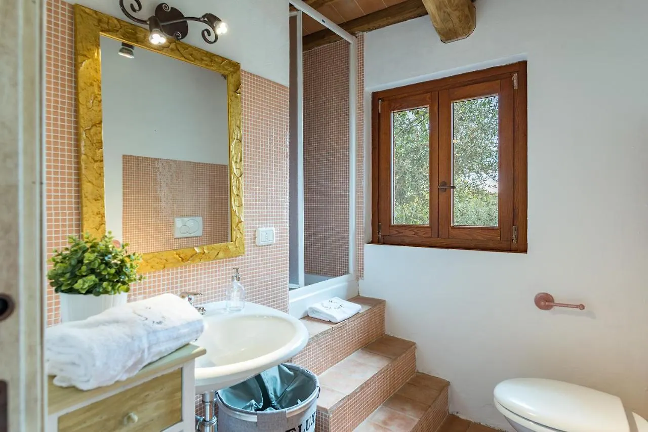 Casale Montegiovi 6, Emma Villas Italy