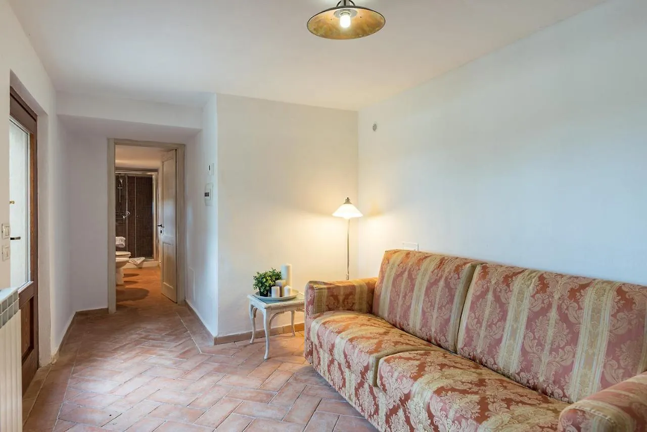Casale Montegiovi 6, Emma Villas